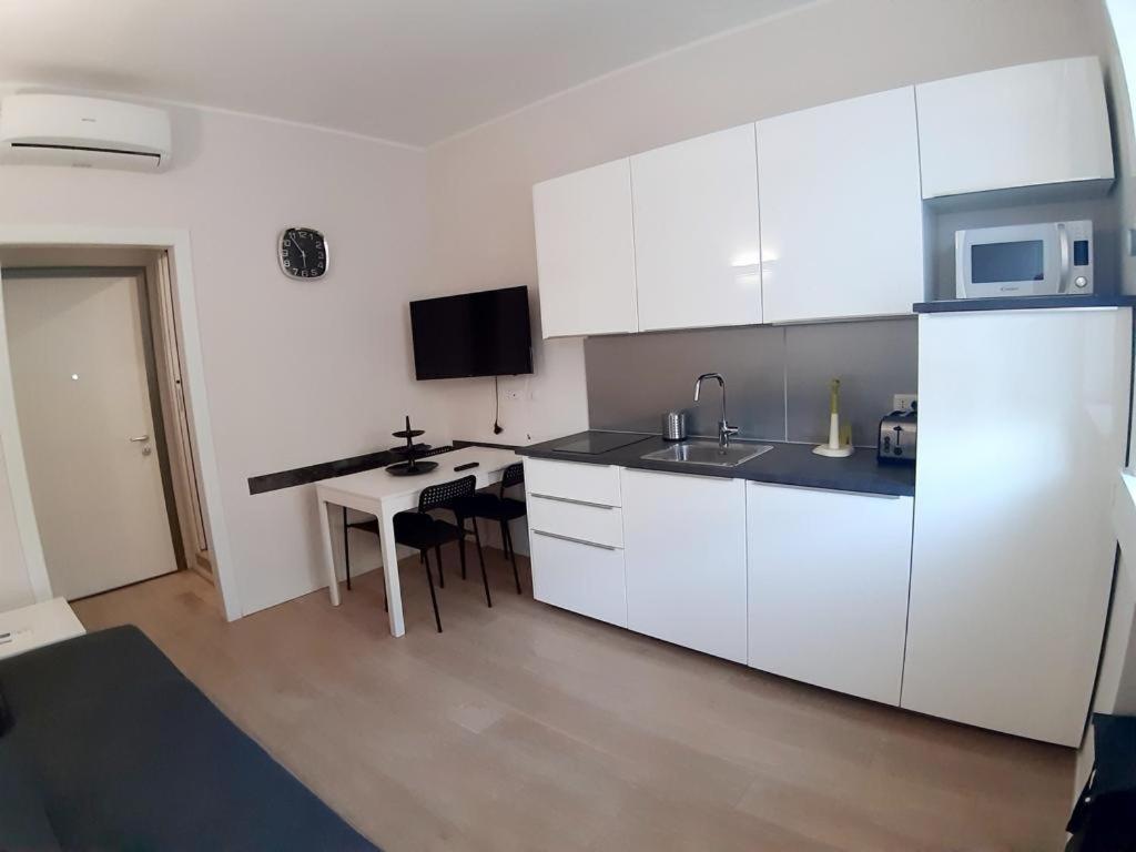 Easy Room Italy Milão Exterior foto